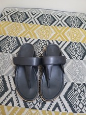 Worn Twice Black Fitflop Remi Adjustable Toe Post Wedge Sandals size 6 EU 39 