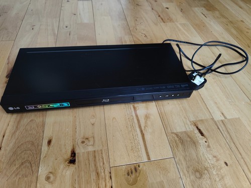 Bd660 blu ray player - lg,