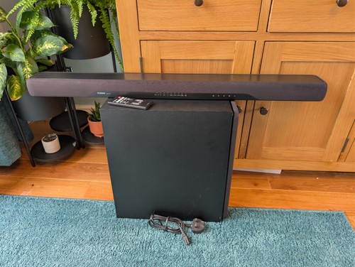 Yamaha yas 209 - bar, with