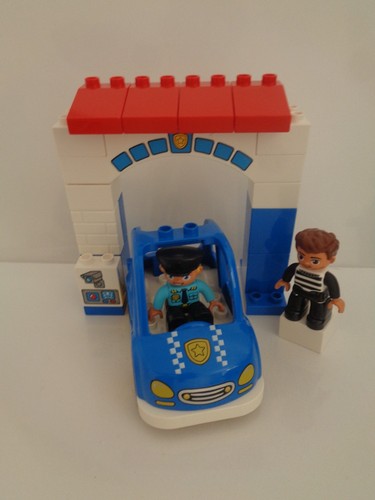 Duplo police car figures - police, &