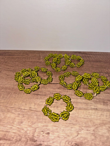 Vintage green beaded napkin - green,