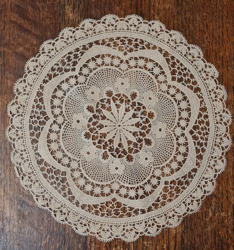 Vinyl tray covers doilies - vinyl,
