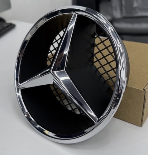 Mercedes front grill star - front,