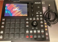 AKAI MPC ONE  - MIDI Sequencer / Sampler