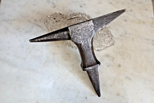Antique blacksmith stump anvil - blacksmith,