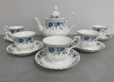 ROYAL ALBERT Bone China, made in England MEADOWCROFT Tea Set