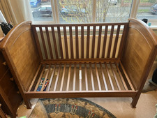 Mamas & Papas Cot/Daybed/Toddler Bed & Cot-Top Changing Unit