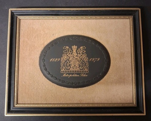 Wedgwood black basalt - black,