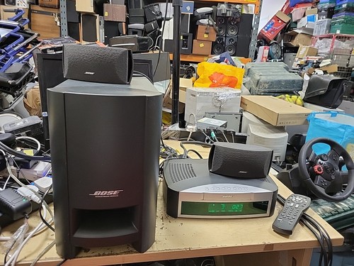 Bose av3 media centre - av3-2-1,