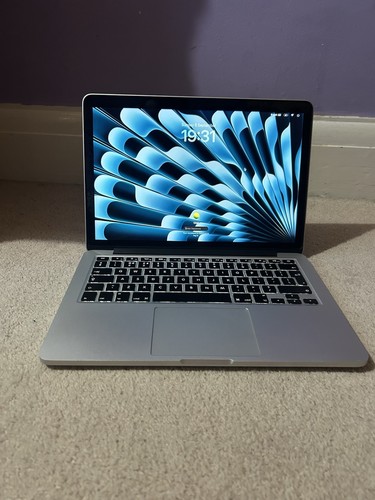 Apple macbook pro - apple, 13.3”