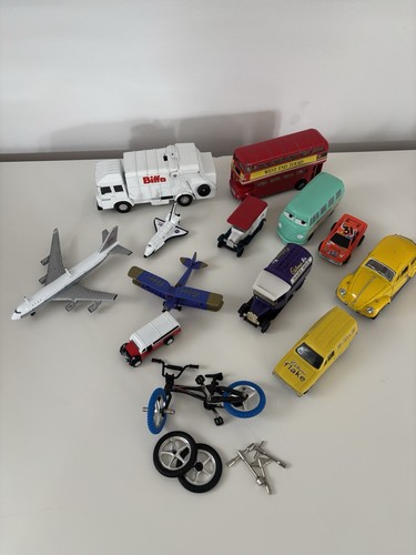 Bulk lot diecast toy - lot,