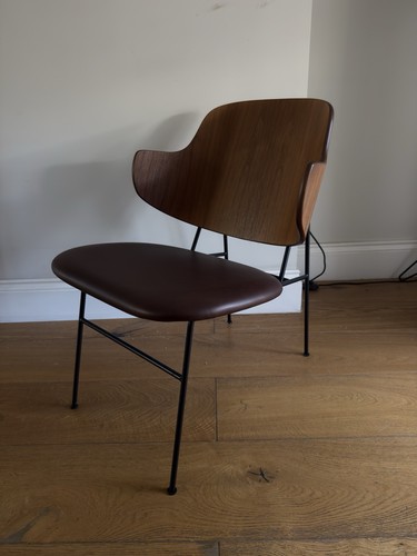 The penguin lounge chair - penguin,
