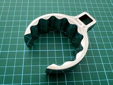 snap on tools usa 2" deep 12