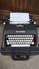 Olivetti Lettera 37 Typewriter