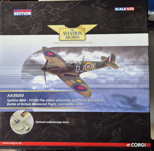 Corgi aa39203 supermarine - corgi,