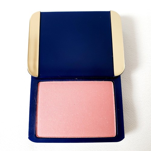 Estee lauder signature powder - estee,