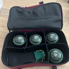 Henselite Lawn Bowls w/