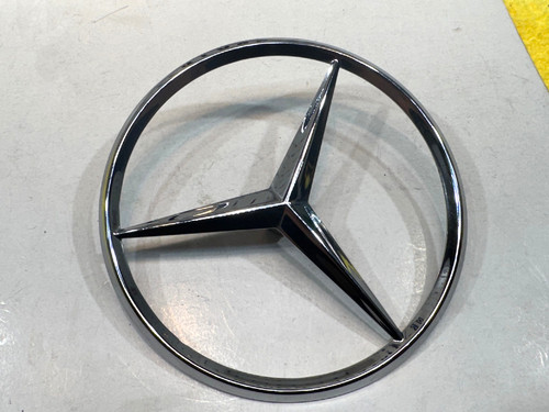 Mercedes genuine 1982 1985 - mercedes, 1982-1985