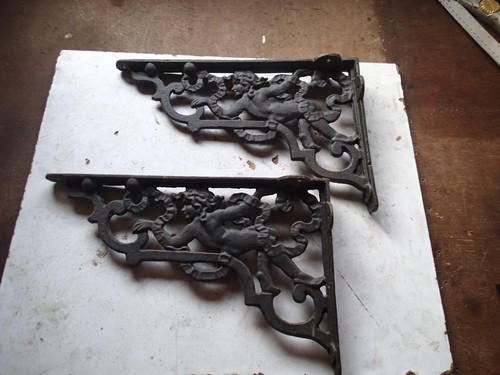 Victorian iron cistern shelf - cistern,