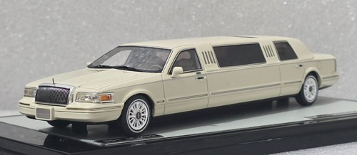 Lincoln town car stretch - car,