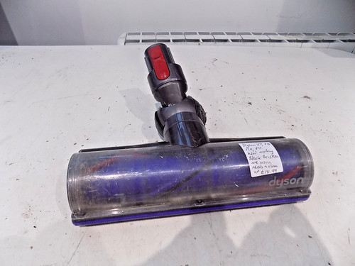 Dyson 248485 v10 - v8,