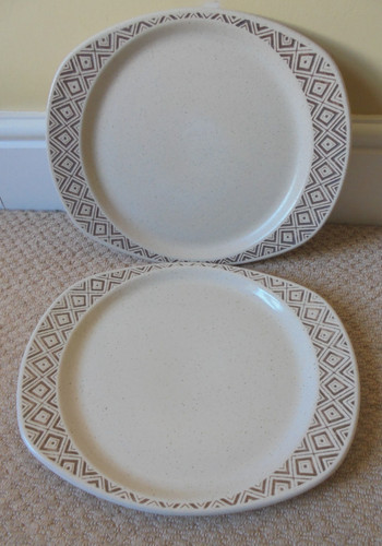 Purbeck pottery brown diamond - pottery,
