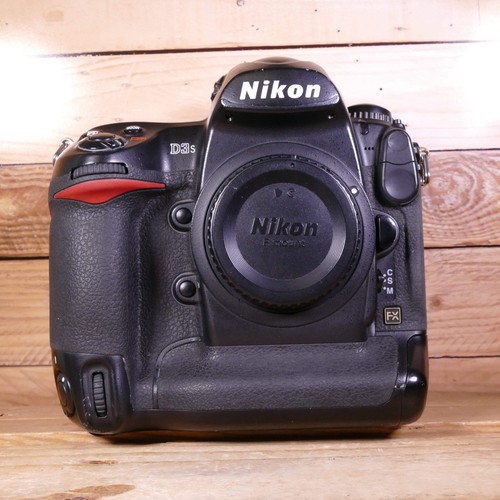Used nikon d3s digital - used,