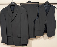 Men's 3 Piece Suit Size 40R/34R  Dark Grey