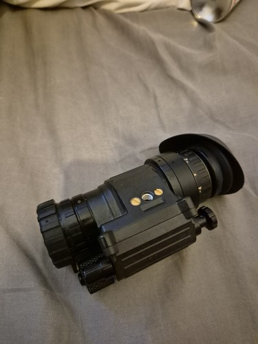 Night vision monocular - ,
