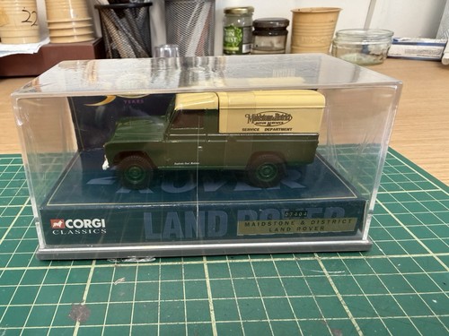Corgi 07404 land rover - land,