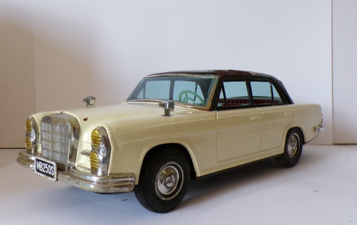 Daiya mercedes benz - daiya,