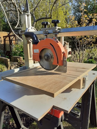 Eumenia radial arm - arm, saw