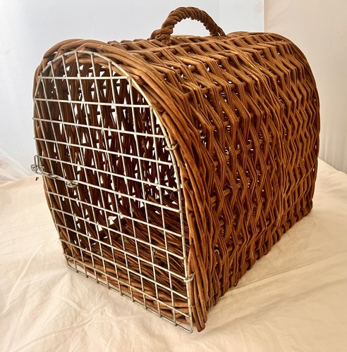 Vintage wicker pet - vintage,