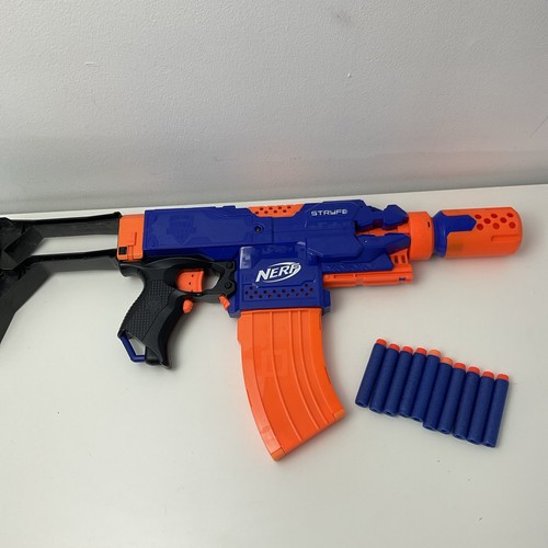 Nerf stryfe blaster gun - nerf,