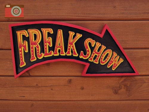 Freak show fabulous hand - show",