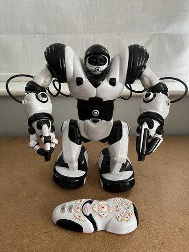 Robosapien robot toy - 14",