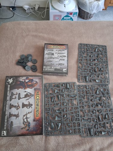 Necromunda delaque hive war - necromunda,