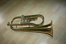VINTAGE FLUGELHORN ON