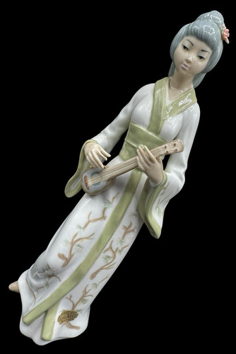Geisha shamisen porcelain - geisha,