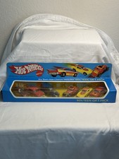 1982 MATTEL HOT WHEELS 60'S TEEN GIFT PACK THUNDERBIRD 3-WINDOW FORD CORVETTE