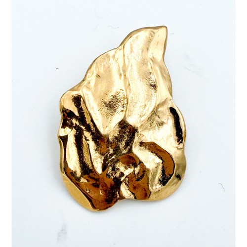 Yves saint laurent robert - saint,