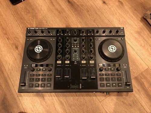 Native instruments traktor - instruments,