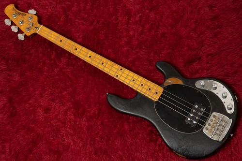 Ernie ball music man stingray - music,