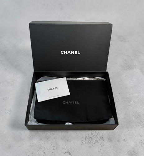 Authentic chanel empty - authentic, small