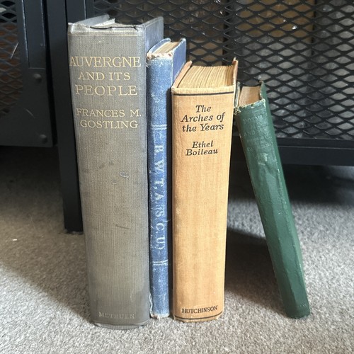 Vintage hardback book bundle - book,
