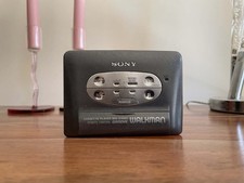Vintage Sony Walkman WM-EX560