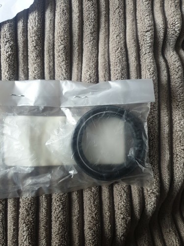 Nos xt550 xv1000 oil seal - xv1000,