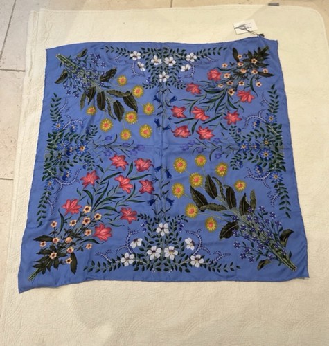 Gucci new with - , silk