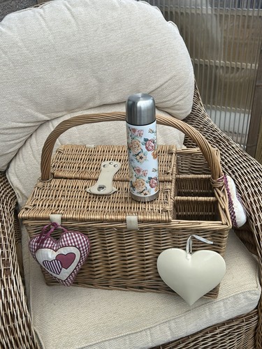 Huntsman wicker picnic basket - wicker,