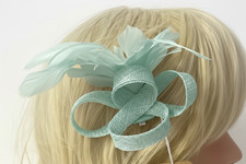 Small Looped Fascinator on